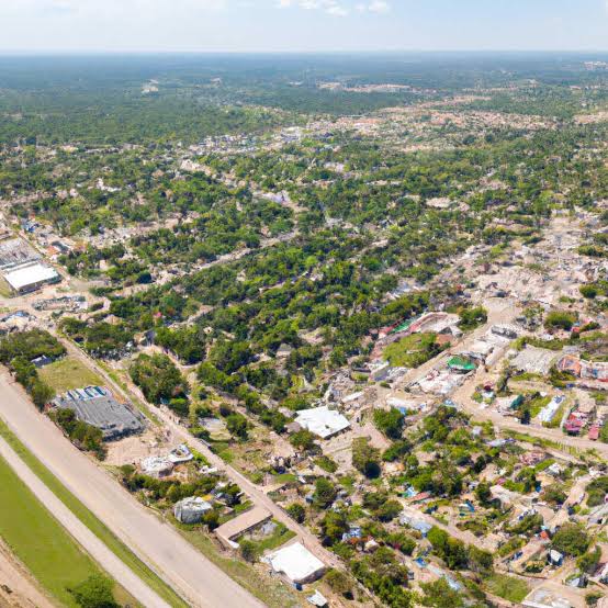 Whisperwood Rustic Hollow Neighborhood in Bedford